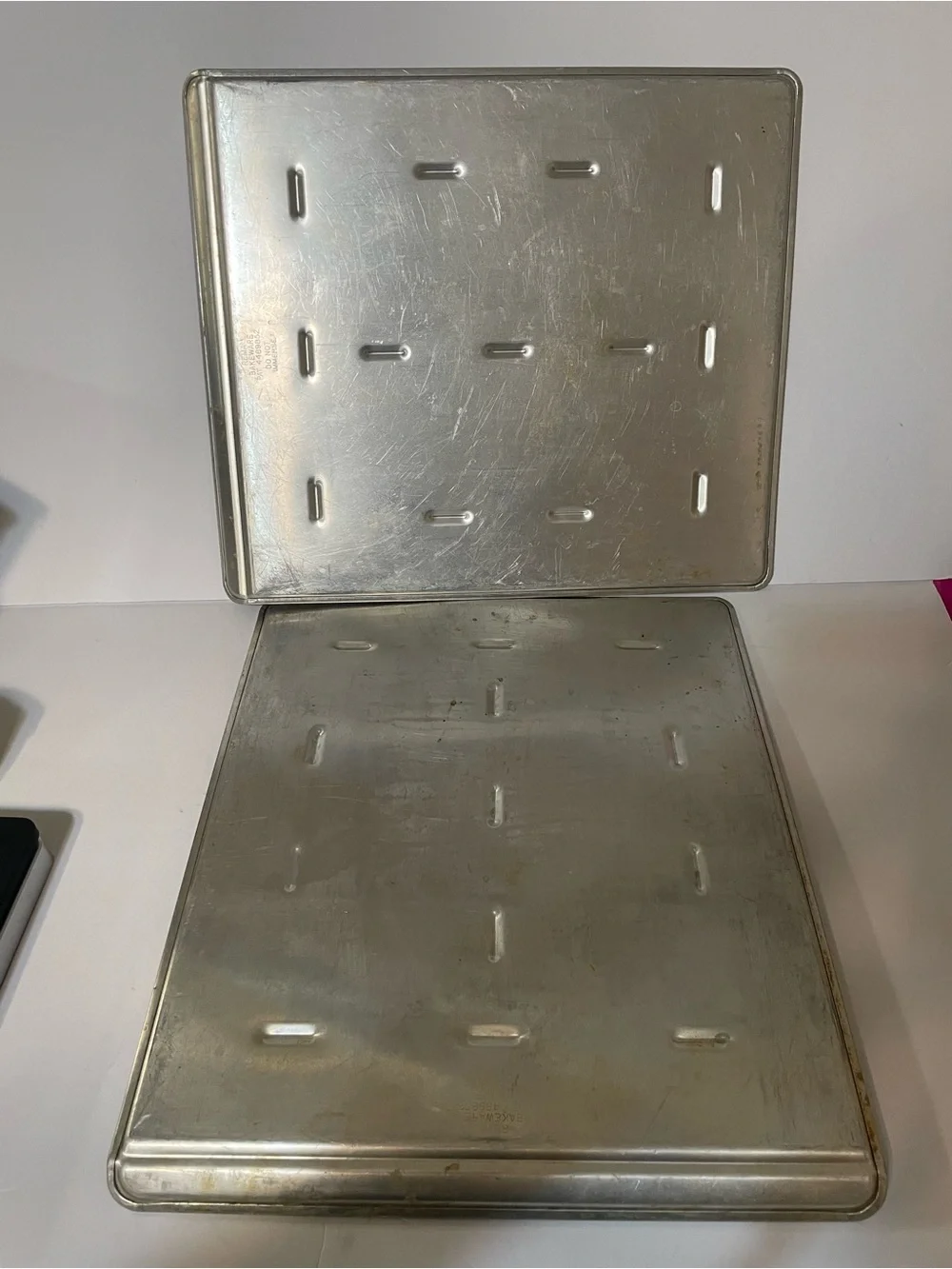 2 Rema Air Bake Insulated Cookie Sheet Oven Pans 16